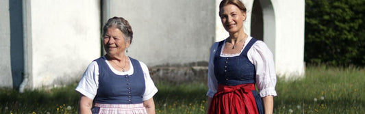 Die richtige Dirndlbluse zu meinem Dirndl